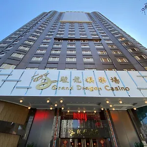 https://grand-dragon-hotel.getmacauhotels.com